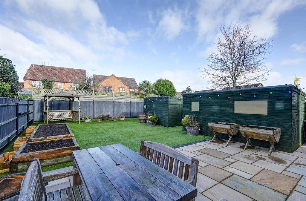 Rear Garden 2.jpg