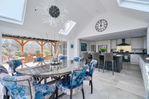 3 bedroom detached house for sale, Tudor Close, Pulborough, RH20