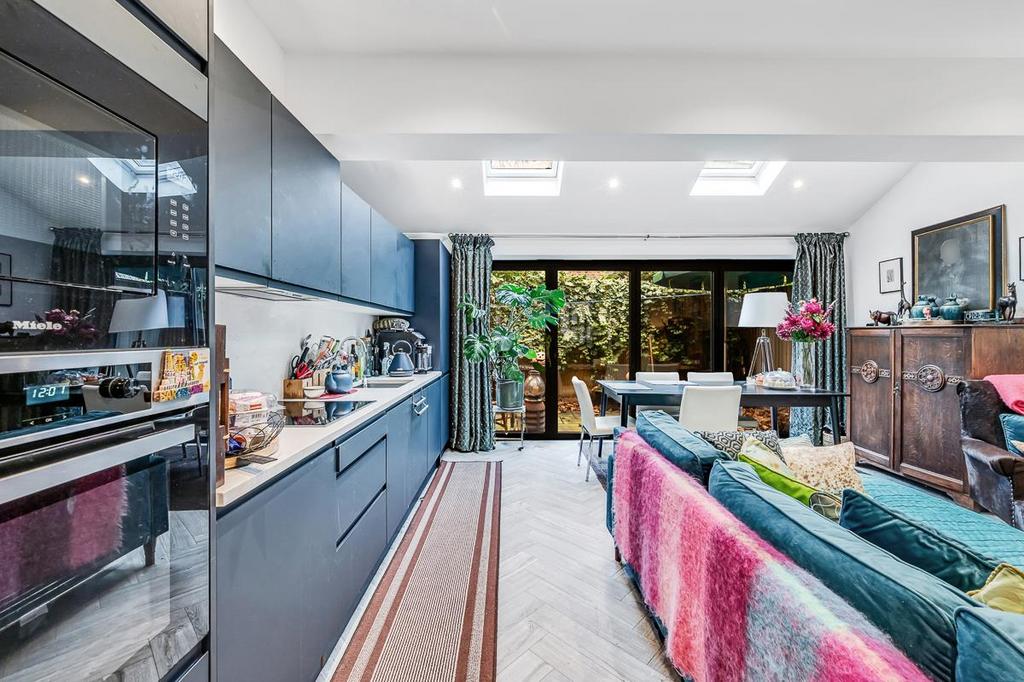 46 Thorney Hedge Road-5.jpg
