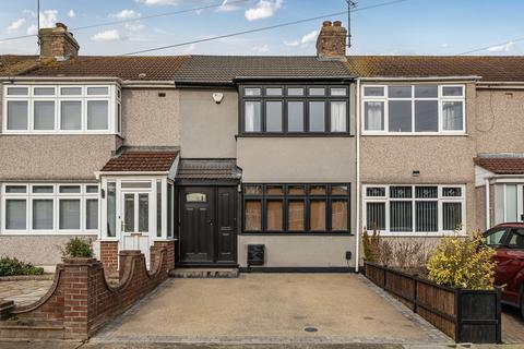 2 bedroom terraced house for sale, Percy Road, Romford, RM7