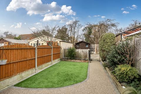 2 bedroom terraced house for sale, Percy Road, Romford, RM7