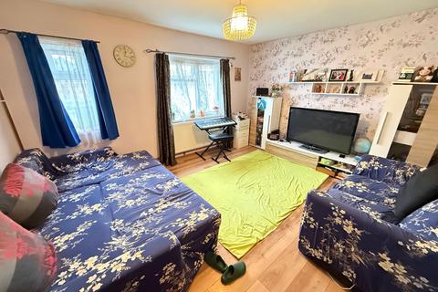 1 bedroom flat for sale, Ludlow Mead, South Oxhey, Watford, WD19