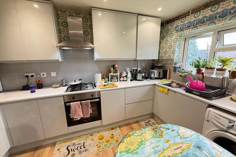 1 bedroom flat for sale, Ludlow Mead, South Oxhey, Watford, WD19