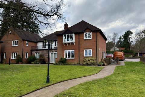 undefined, War Memorial Place, Oxfordshire RG9
