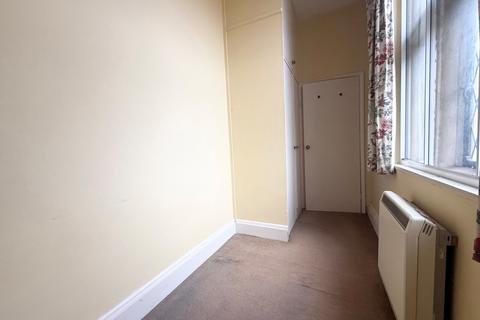 undefined, Hurst House, Hurst RG10