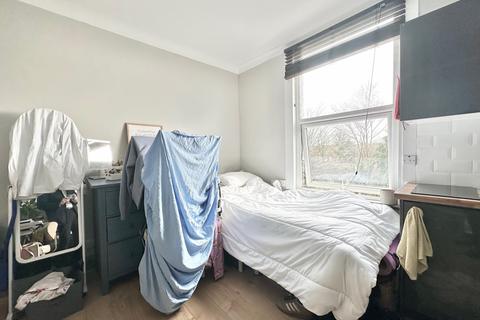 Studio to rent, Iverson Road, London NW6