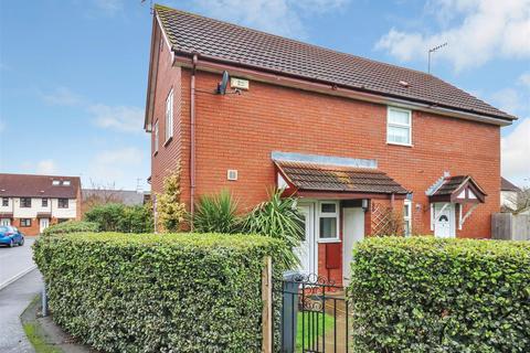 undefined, Wavytree Close, Warwick