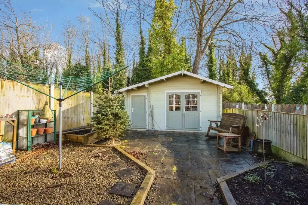 3 bedroom semi-detached house for sale - Photo 20