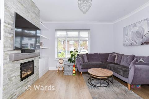 3 bedroom semi-detached house for sale, Sheppey Road, Maidstone ME15
