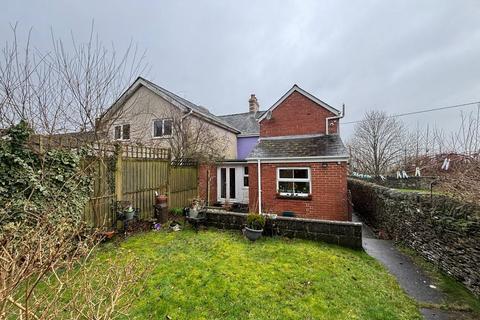 3 bedroom semi-detached house for sale, Llanybydder, SA40