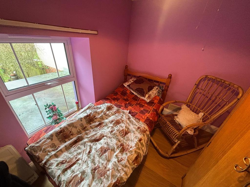 Rear bedroom 3