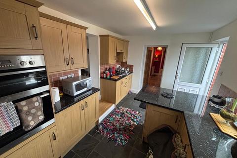 3 bedroom semi-detached house for sale, Llanybydder, SA40
