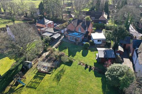 undefined, Tutts Clump, Reading, Berkshire, RG7