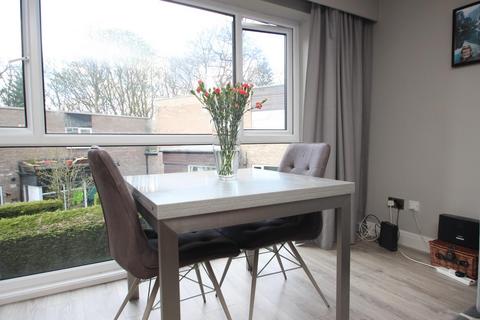 undefined, Gledhow Wood Close, Leeds, West Yorkshire, UK, LS8