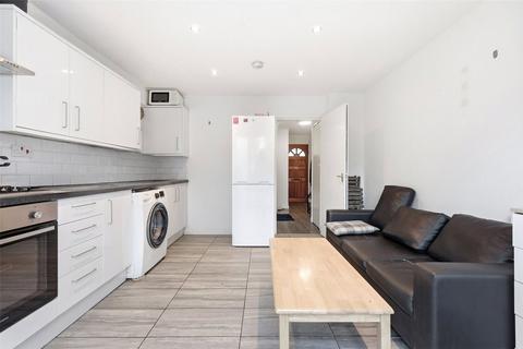 4 bedroom terraced house to rent, Carteret Way, London, SE8