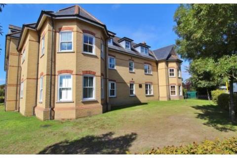 2 bedroom flat to rent, Clarence Place, Christchurch BH23