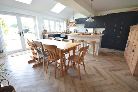 undefined, Peakfield, Frensham, Farnham, Surrey, GU10