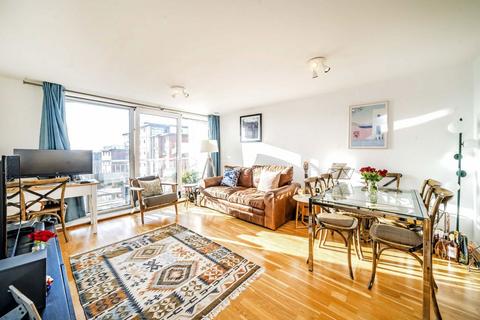 undefined, Holland Gardens, Brentford TW8