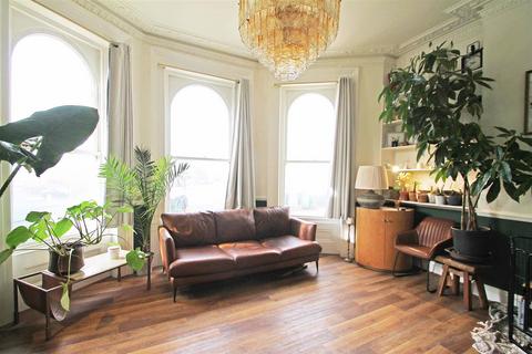 1 bedroom flat for sale, St Aubyns, Hove