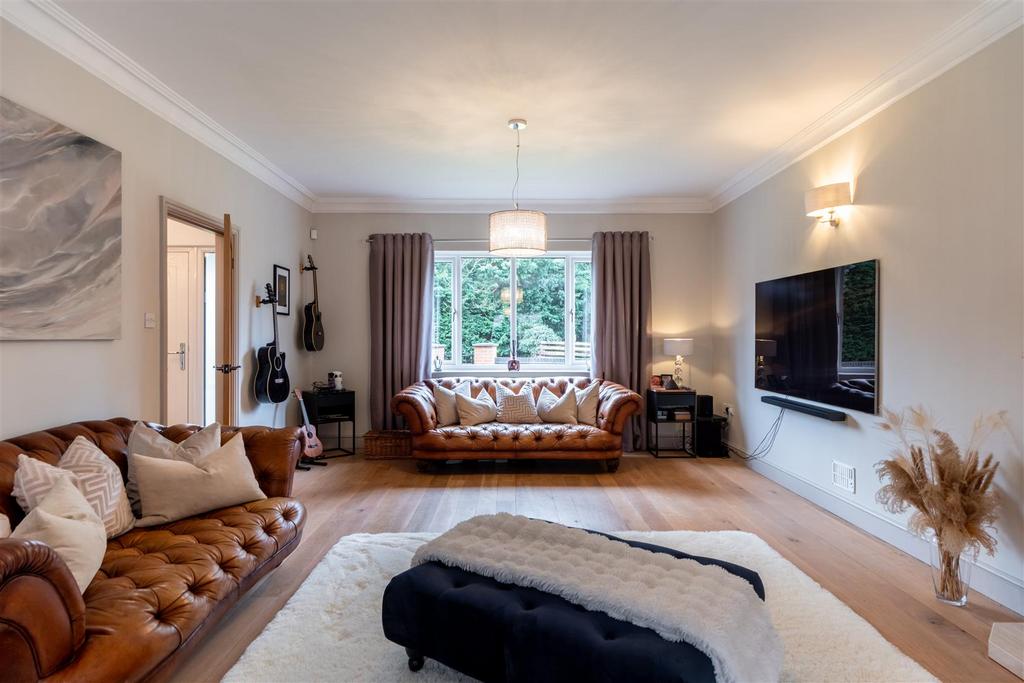 74 Hadrian Way-023.jpg
