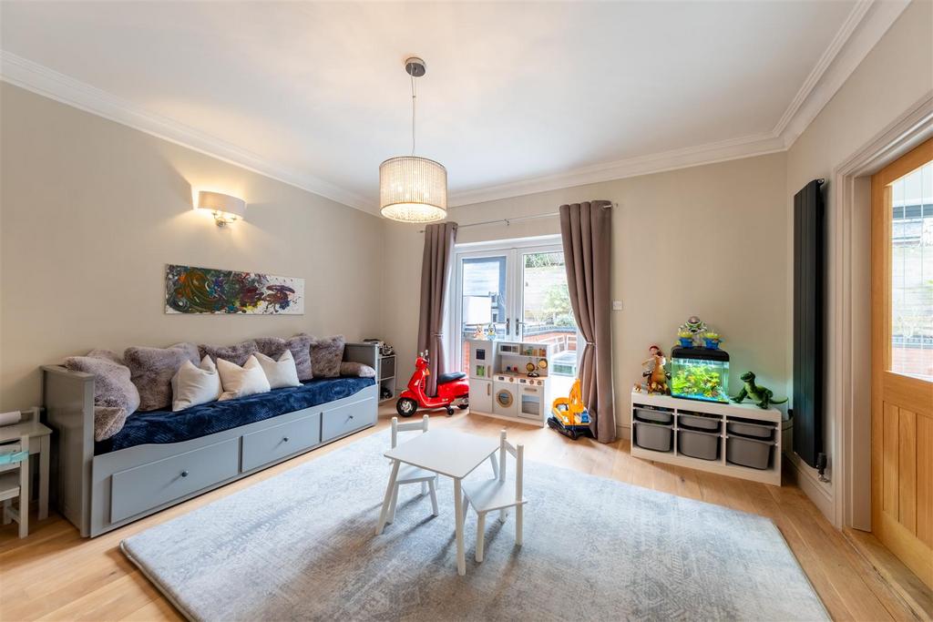 74 Hadrian Way-020.jpg