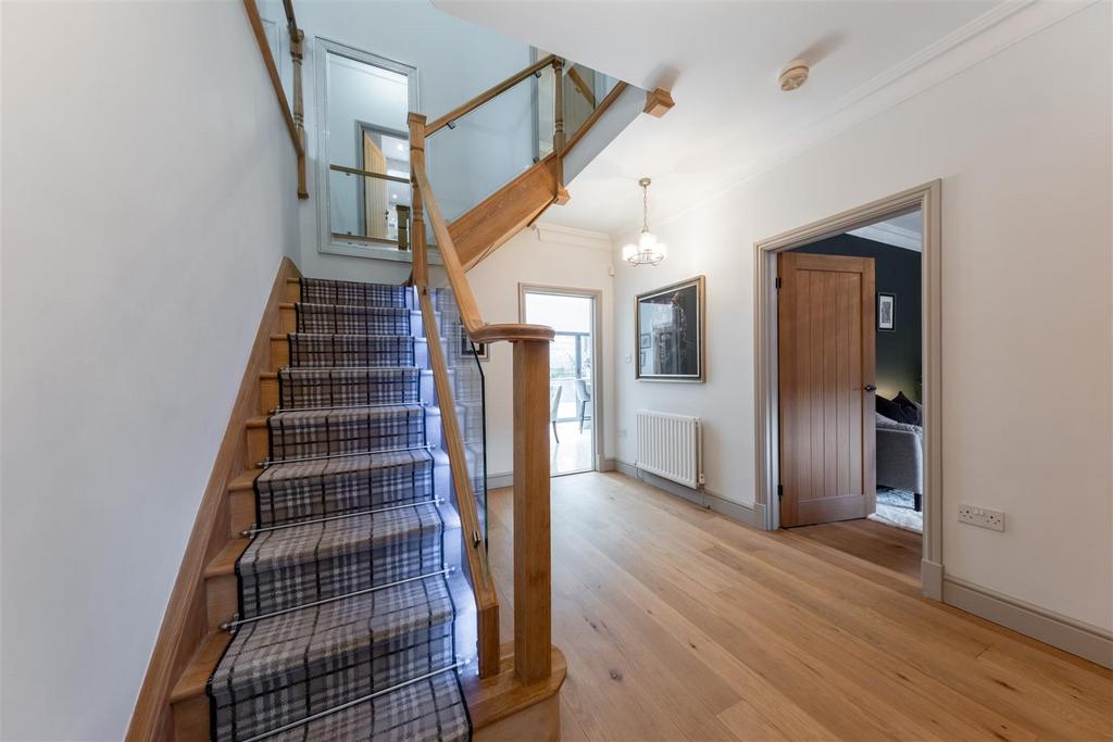 74 Hadrian Way-030.jpg