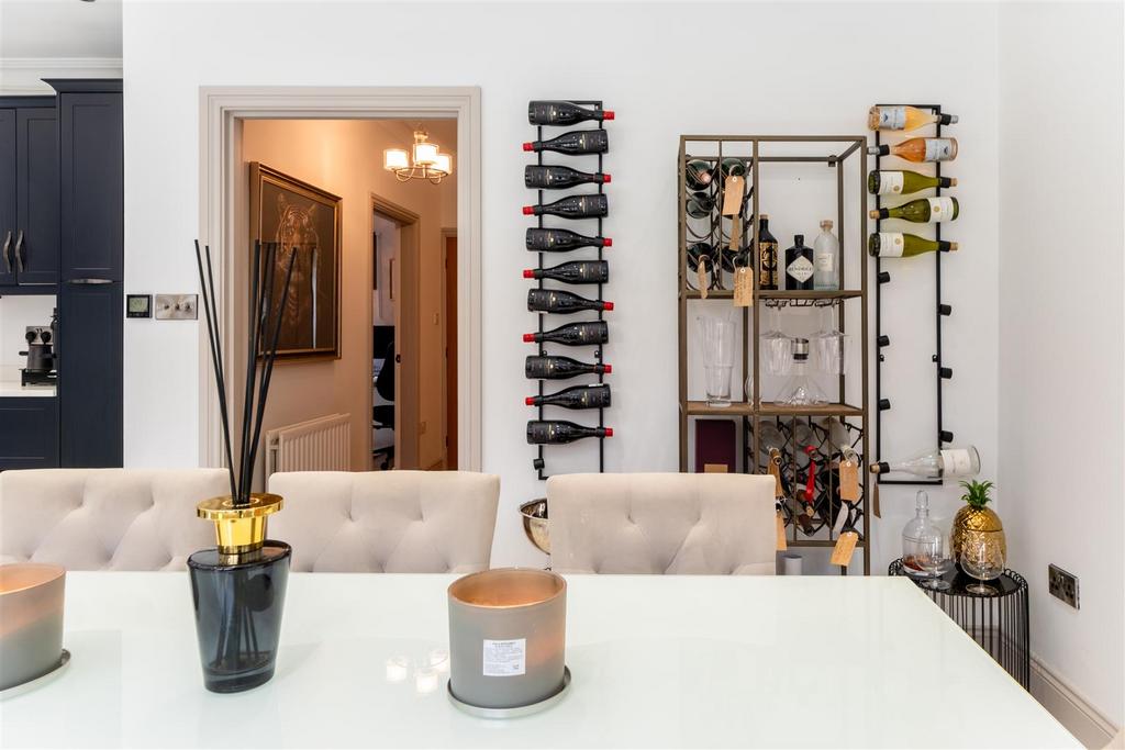 74 Hadrian Way-012.jpg