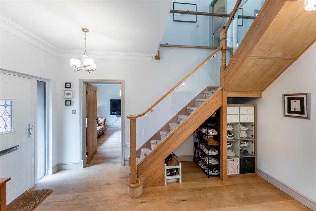 74 Hadrian Way-027.jpg