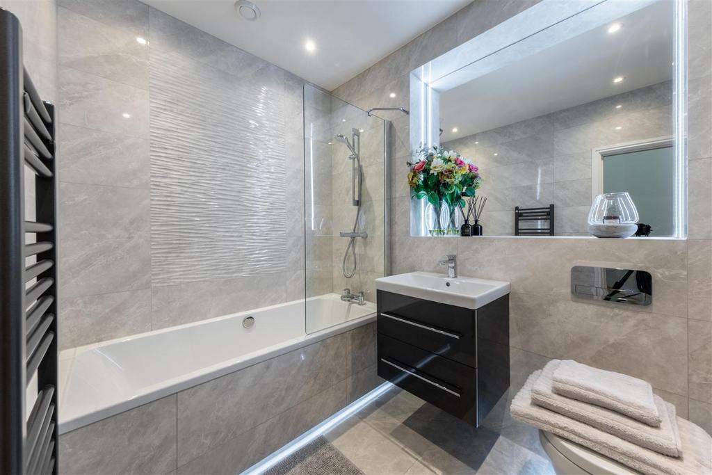 74 Hadrian Way-055.jpg