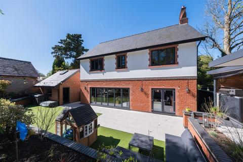 4 bedroom detached house for sale, Hadrian Way, Sandiway