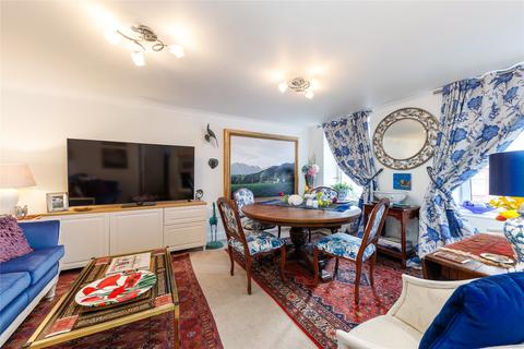 2 bedroom flat for sale, Crown Lodge, 12 Elystan Street, London, SW3