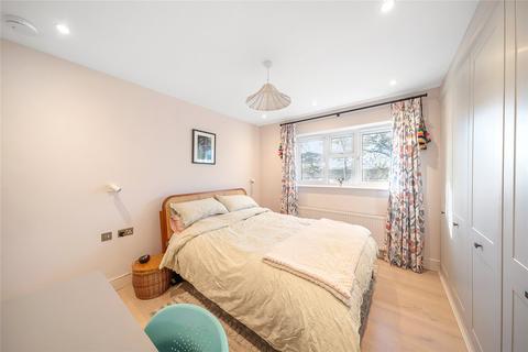 2 bedroom flat for sale, Edden House, Brackley Road, Beckenham, Kent, BR3