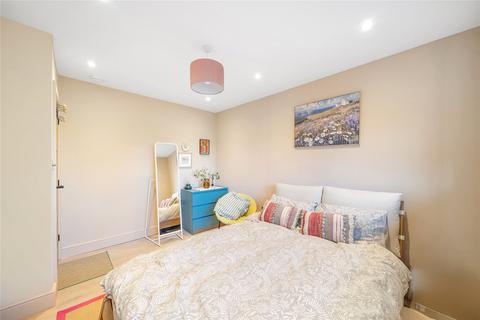 2 bedroom flat for sale, Edden House, Brackley Road, Beckenham, Kent, BR3