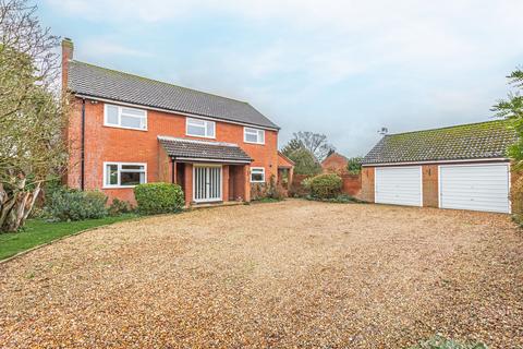4 bedroom detached house for sale, Spacious Four-Bedroom Detached Home in East Carleton