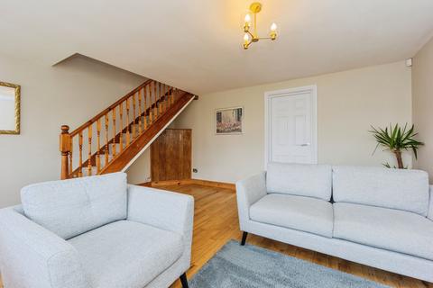undefined, Winsford Walk, Sale, M33