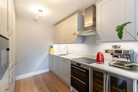 2 bedroom flat for sale, Wimbledon Hill Road, London, SW19