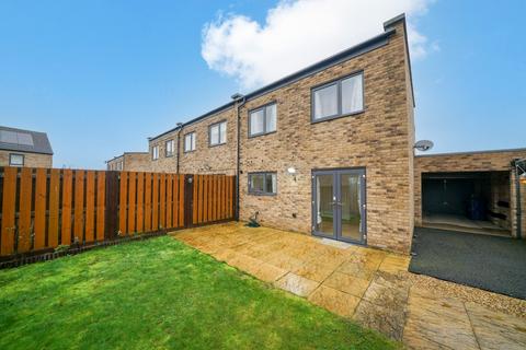 3 bedroom end of terrace house for sale, Harrow, Middlesex HA2