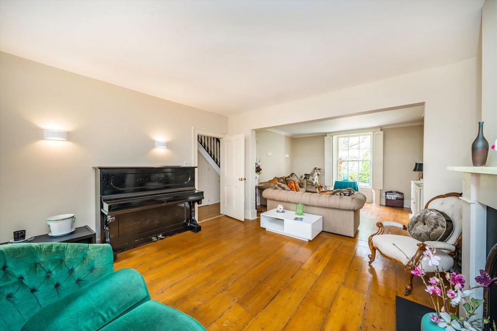 Living room, fireplace