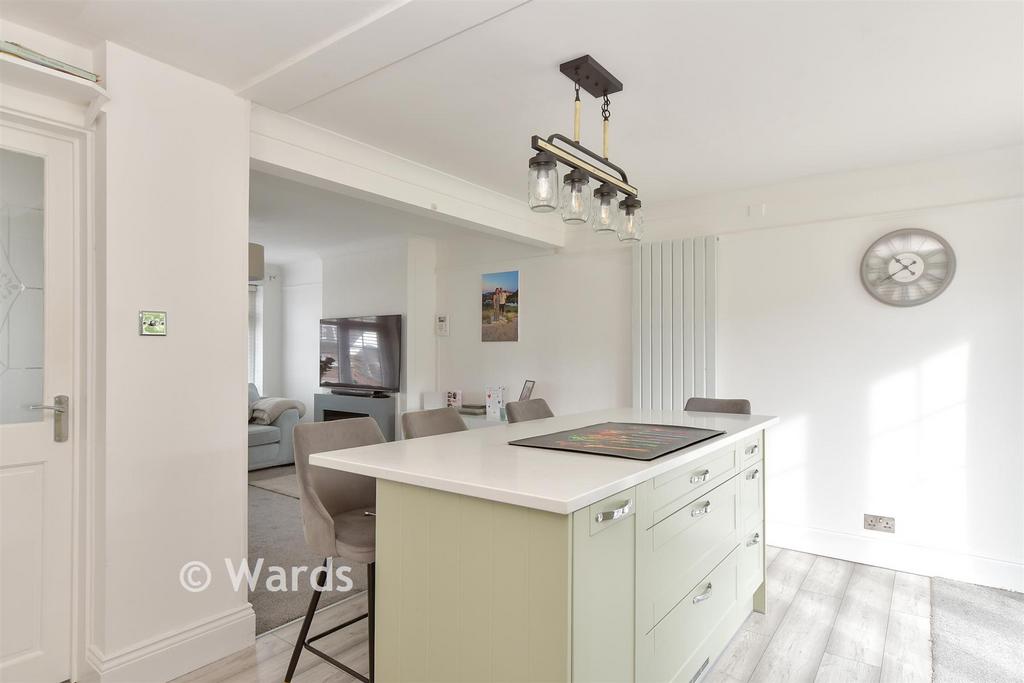 Kitchen/Dining Area