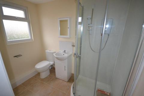 Studio to rent, Deanscroft Avenue, London, NW9