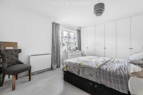 undefined, College Road, Epsom KT17