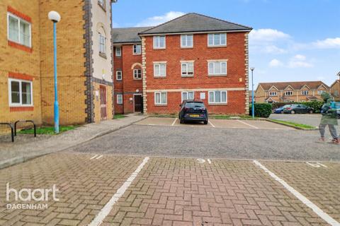 2 bedroom flat for sale, Wanderer Drive, Barking