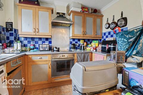2 bedroom flat for sale, Wanderer Drive, Barking