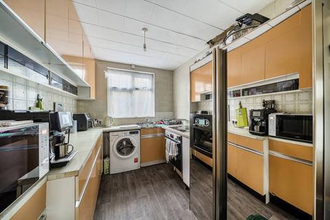 undefined, Vista Way, Kenton, HA3 0SP
