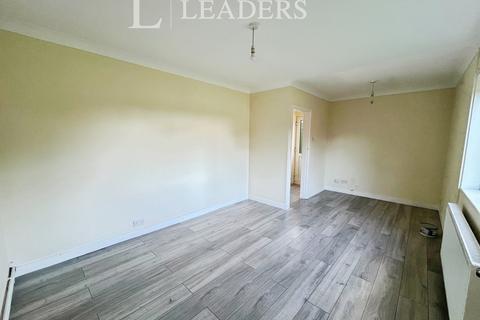 3 bedroom semi-detached house to rent, Waterworks Drive, CO16