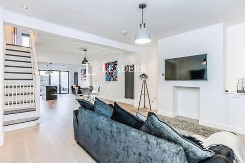 undefined, Canton Street, Southampton, Hampshire, SO15