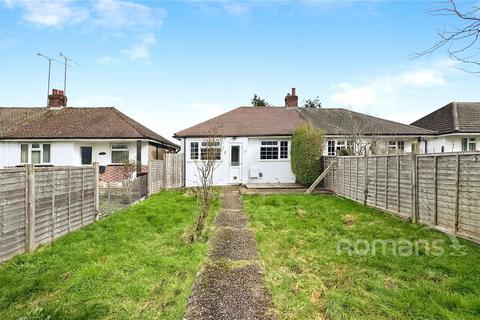 2 bedroom bungalow for sale, Oxenden Road, Tongham, Farnham