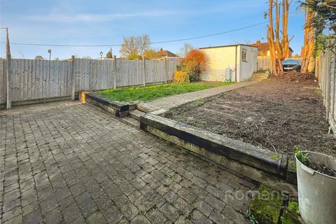 2 bedroom bungalow for sale, Oxenden Road, Tongham, Farnham
