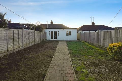 2 bedroom bungalow for sale, Oxenden Road, Tongham, Farnham