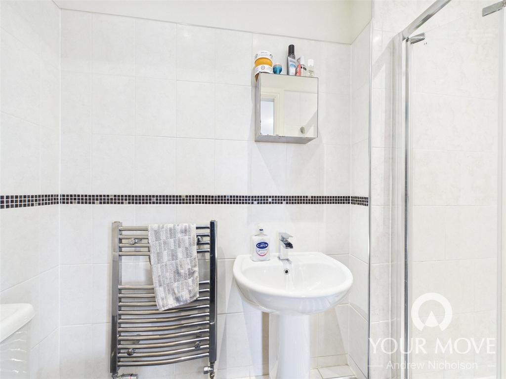 En-Suite To Bed 1